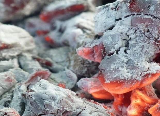 Красный жар из дубовых дров